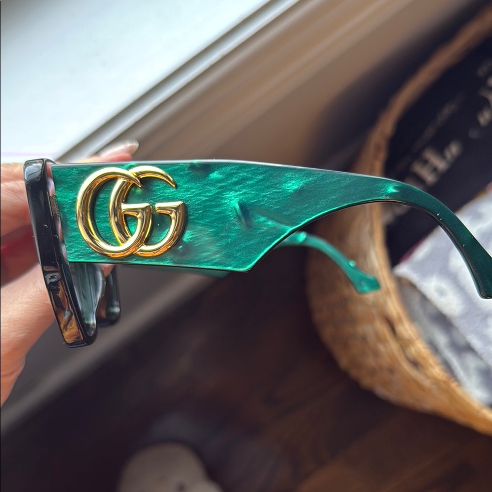 Gucci Sunglasses - Picture 2 of 8
